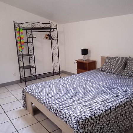 Le Chauvinois Appartamento Chauvigny Esterno foto
